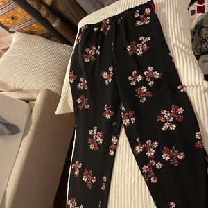 BB Dakota floral pants
